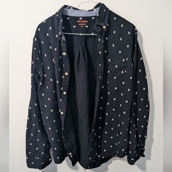 Joe Fresh Skull Print Dress Shirt - US M - Picture 3 of 14